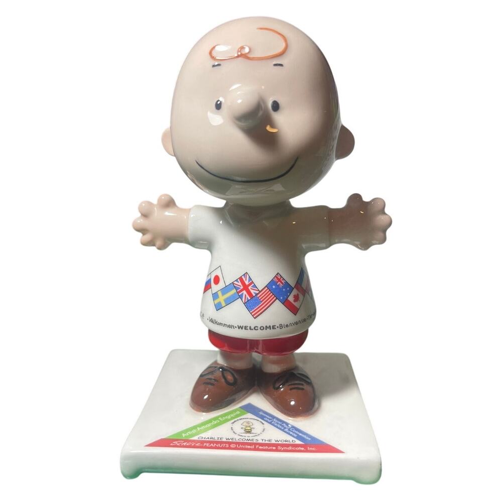 Charlie Brown Welcomes The World Figurine Westland Peanuts